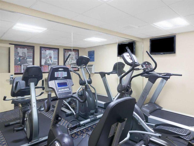 Days Inn By Wyndham Geneva/Finger Lakes Εξωτερικό φωτογραφία