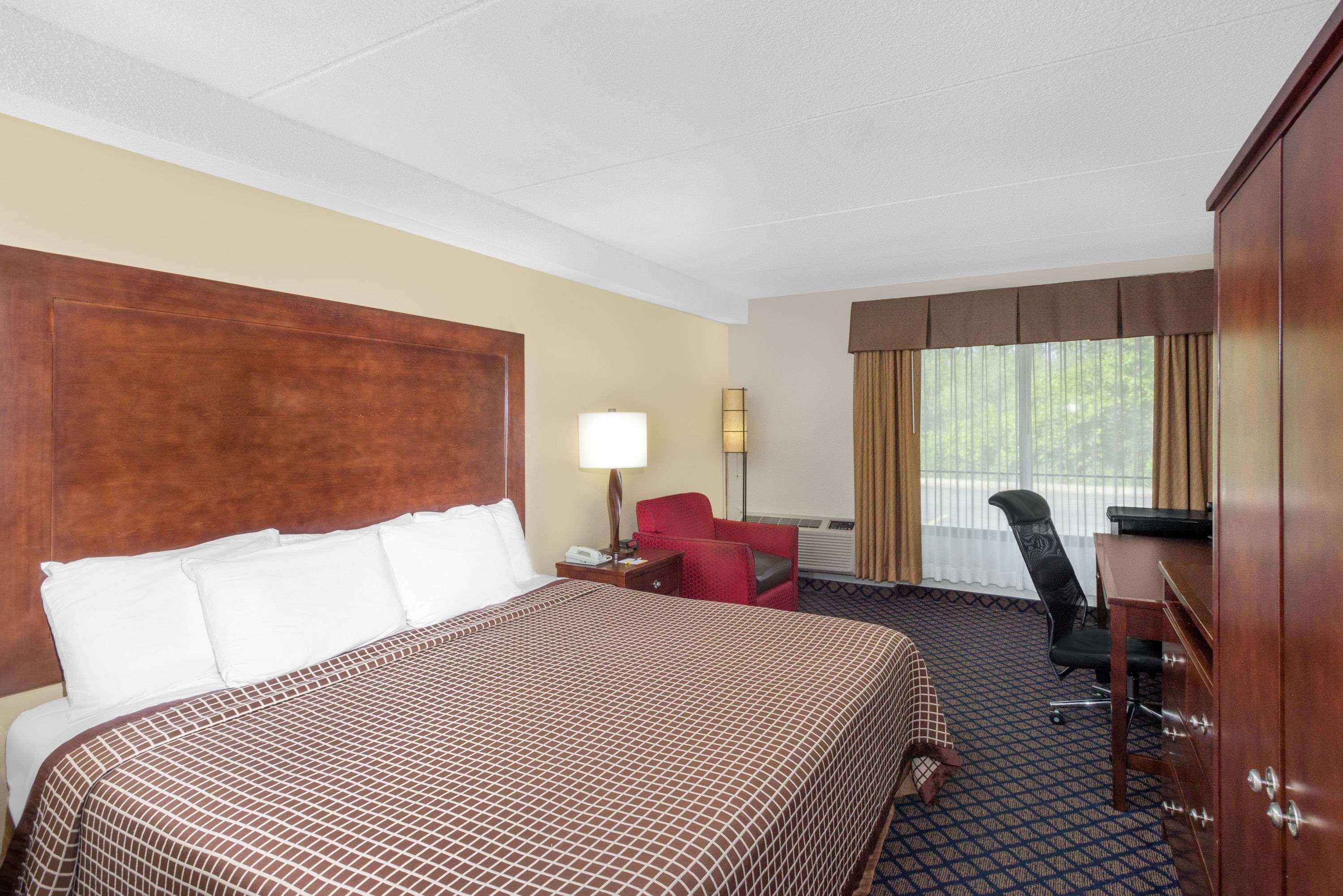 Days Inn By Wyndham Geneva/Finger Lakes Εξωτερικό φωτογραφία